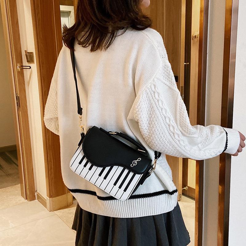 April Shoulder Bag